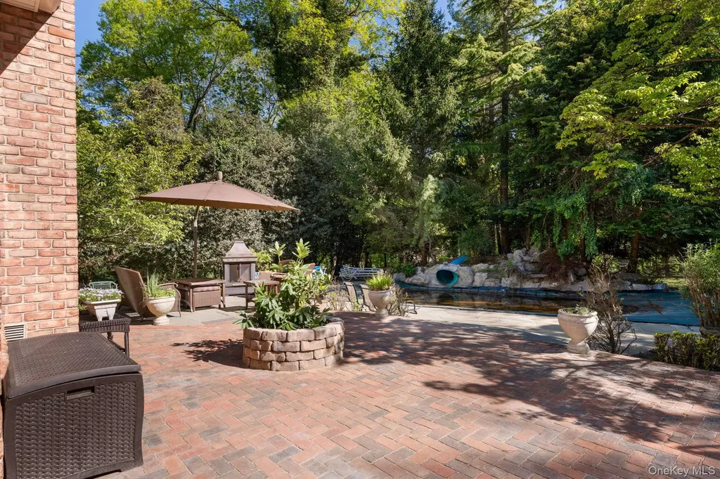 2 Spring Hill Road Nissequogue NY 11780