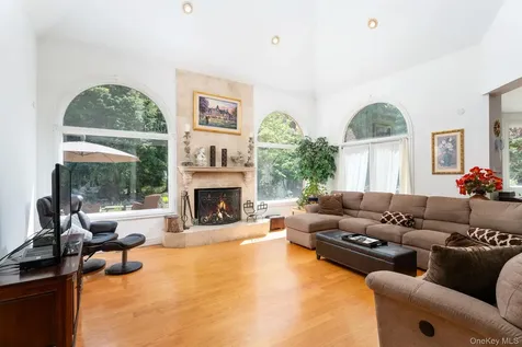 2 Spring Hill Road Saint James NY 11780