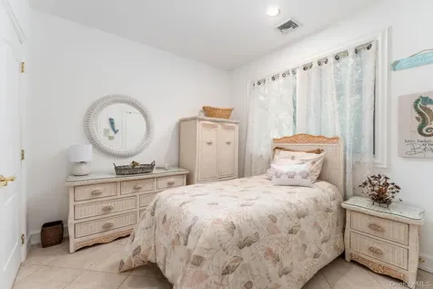 2 Spring Hill Road Saint James NY 11780