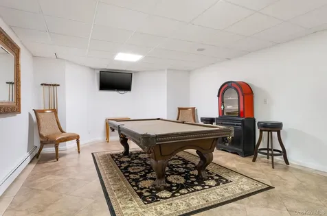 2 Spring Hill Road Saint James NY 11780