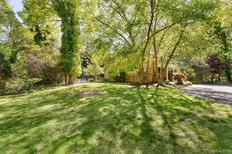 2 Spring Hill Road Saint James NY 11780