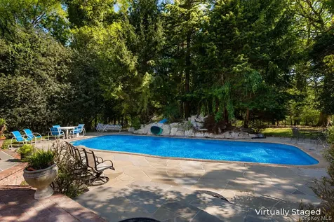 2 Spring Hill Road Saint James NY 11780