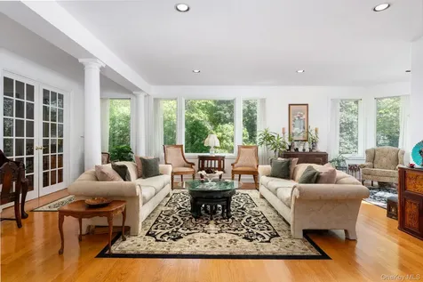 2 Spring Hill Road Saint James NY 11780