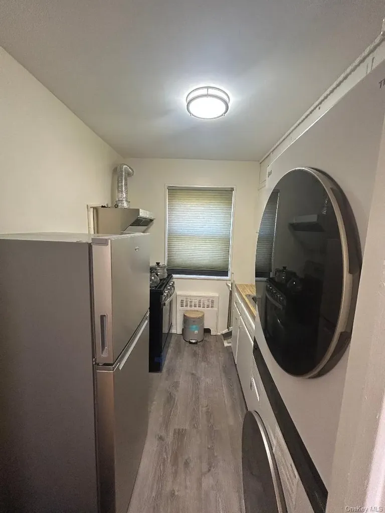 199 -10 21st Avenue Whitestone NY 11357