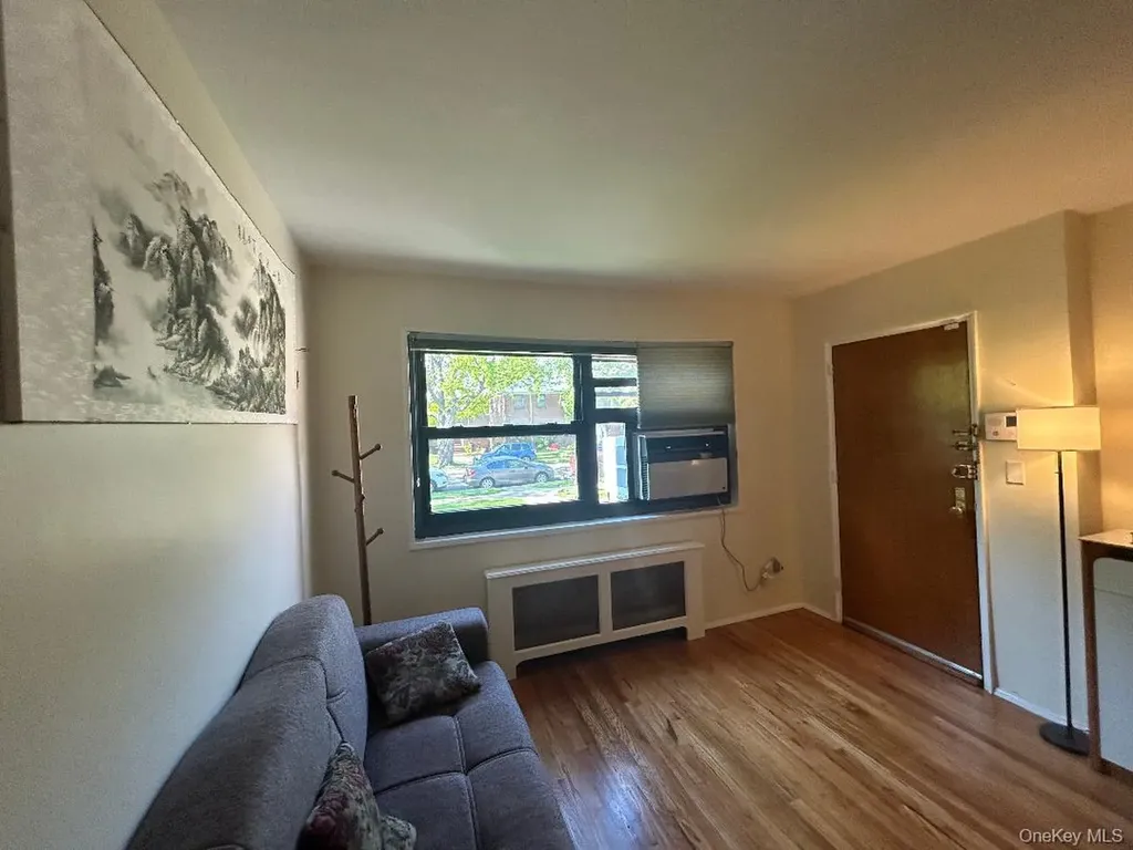199 -10 21st Avenue Whitestone NY 11357