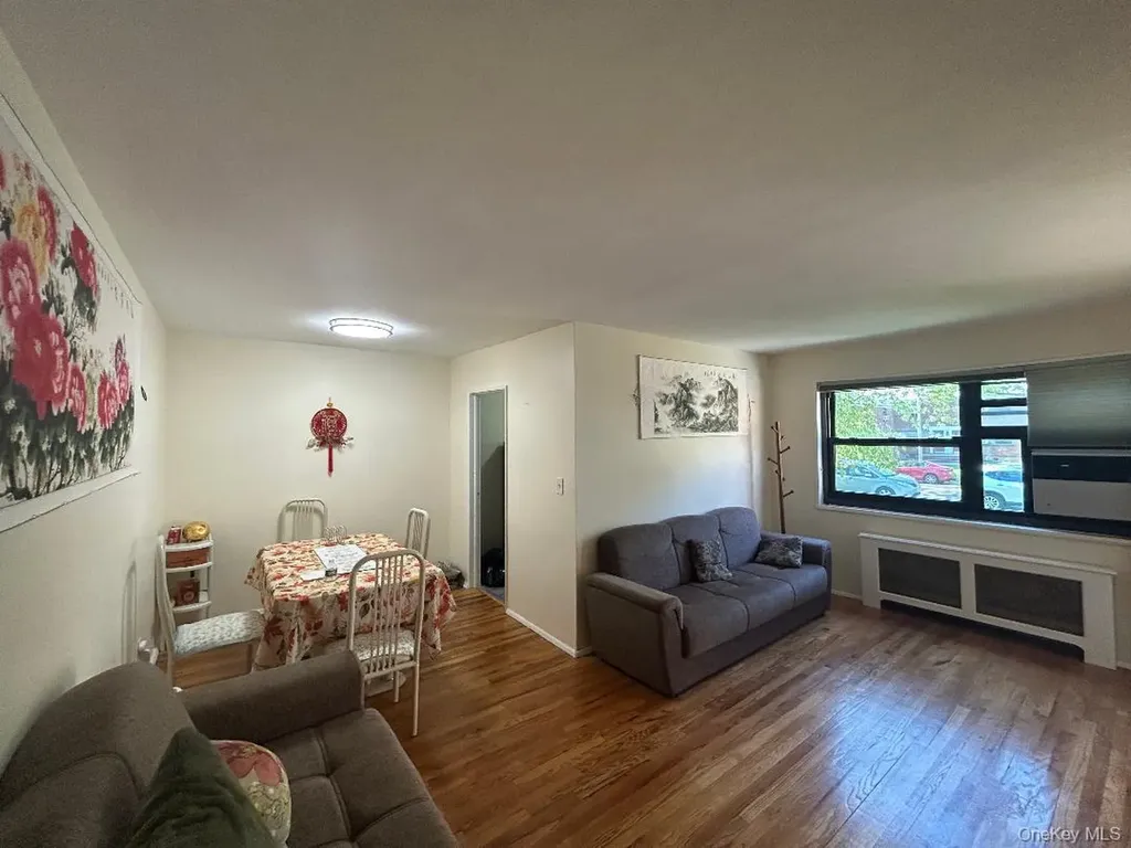 199 -10 21st Avenue Whitestone NY 11357