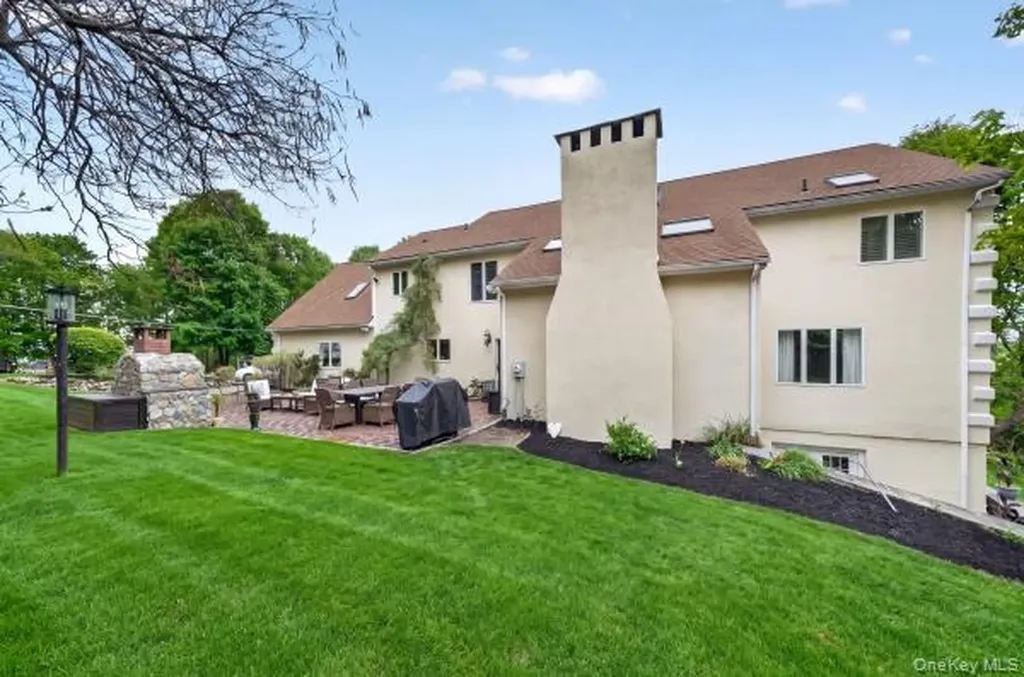 9 Hickory Ridge Road Brewster NY 10509