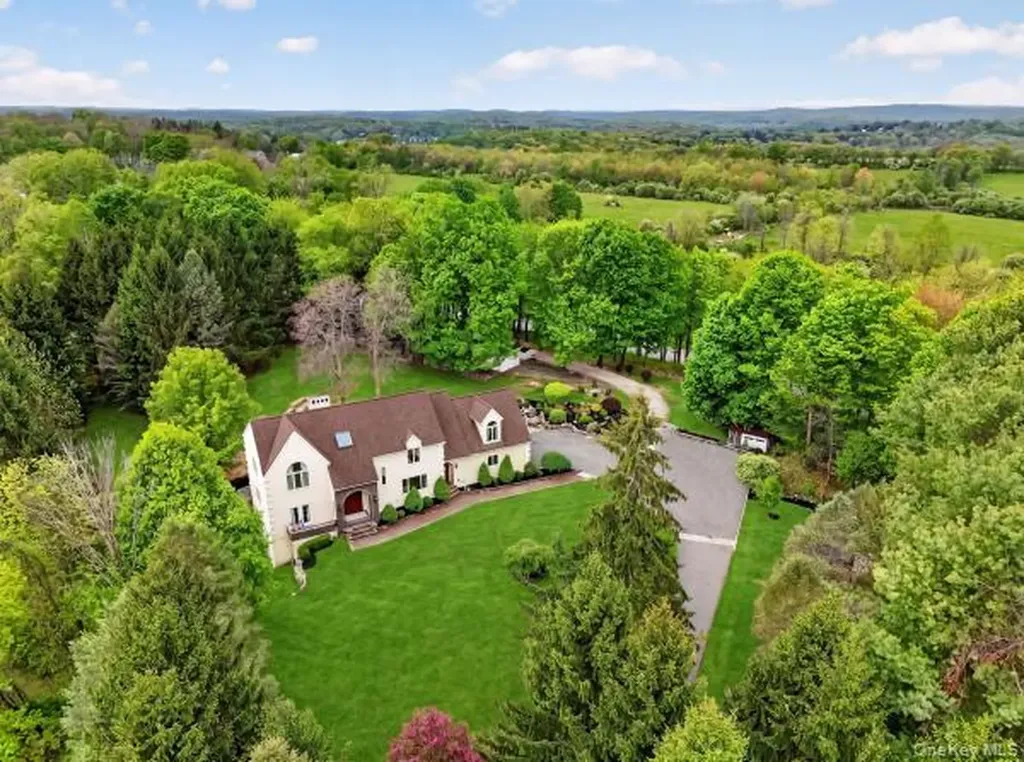 9 Hickory Ridge Road Brewster NY 10509