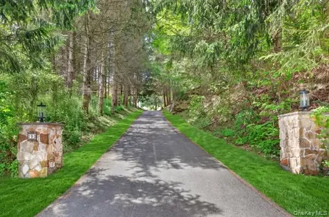 9 Hickory Ridge Road Brewster NY 10509