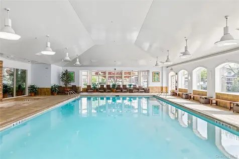 14 Belvedere Court North Hills NY 11030