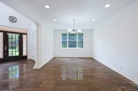 14 Belvedere Court North Hills NY 11030