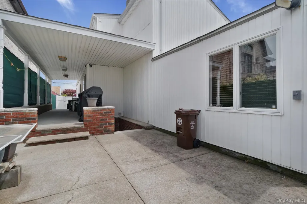 86-17 157th Avenue Howard Beach NY 11414