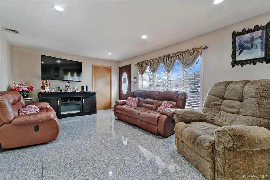 86-17 157th Avenue Howard Beach NY 11414