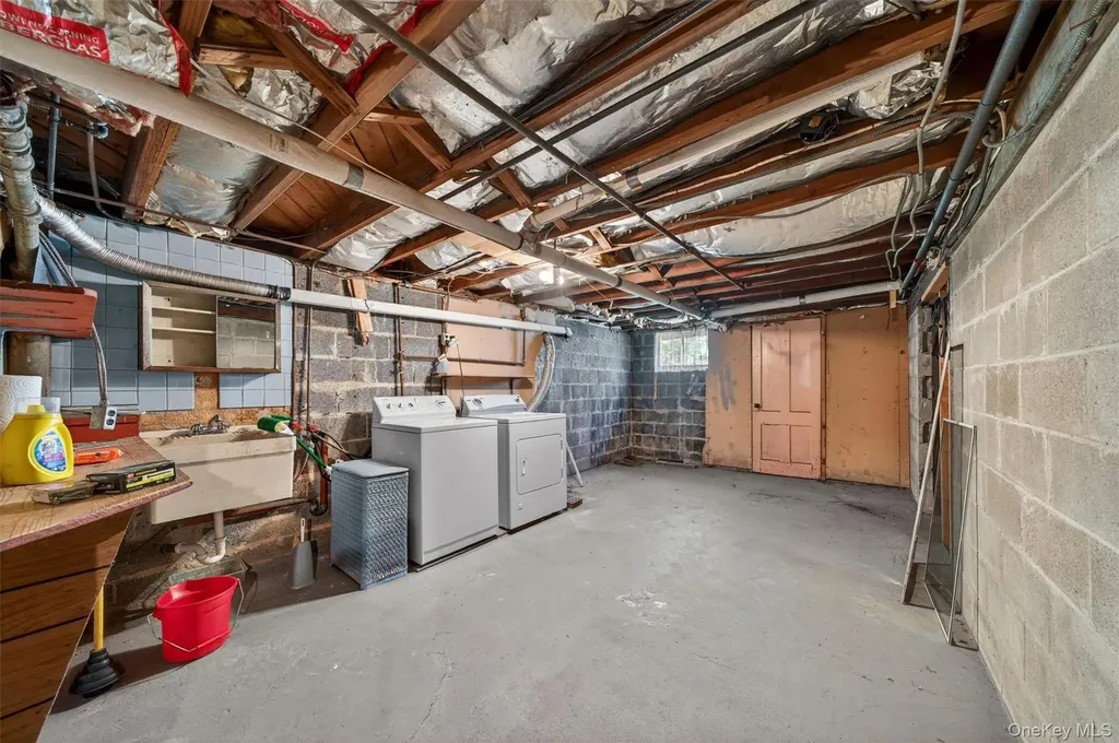 149 W Washington Avenue Pearl River NY 10965