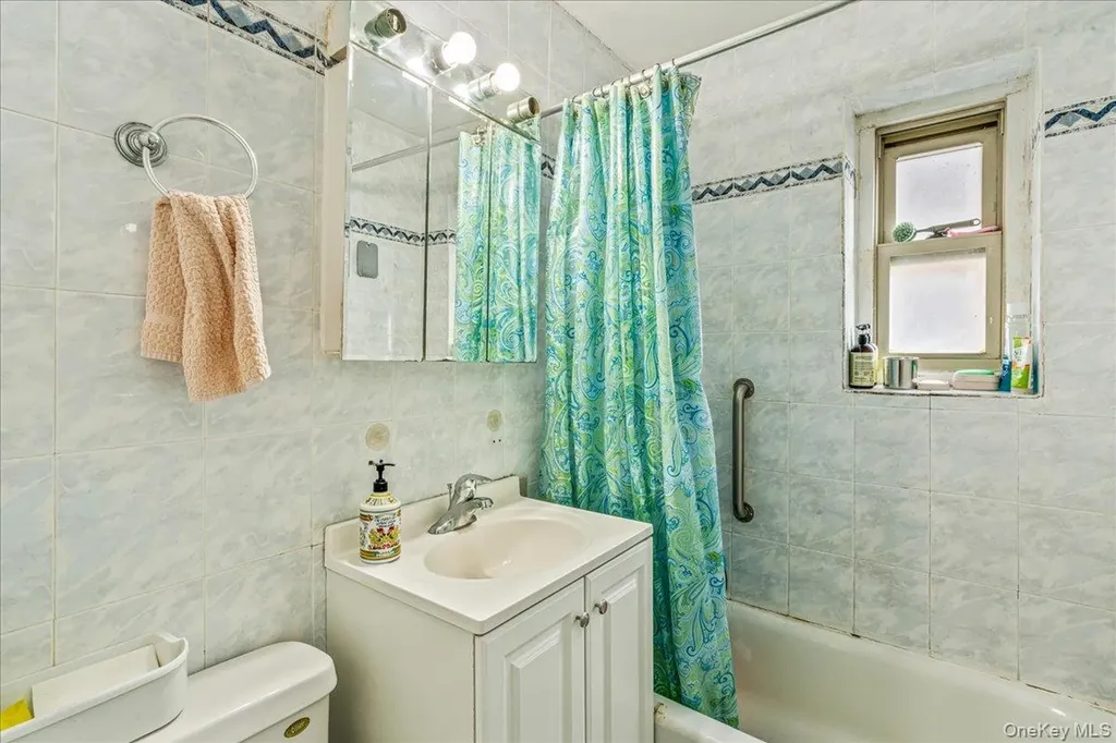 144-55 Melbourne Avenue Flushing NY 11367