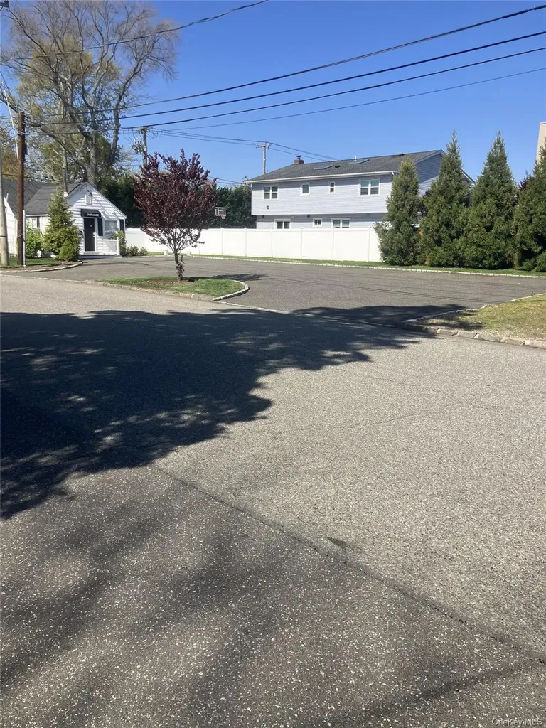 4804 Merrick Road Massapequa NY 11758