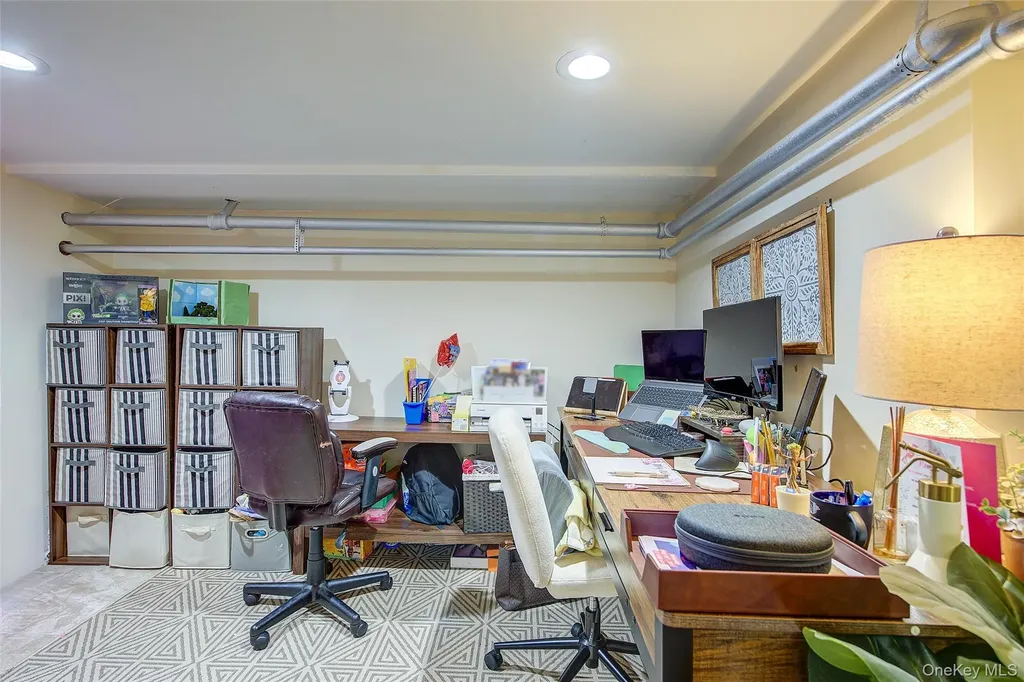 63 Buckingham Place Lynbrook NY 11563