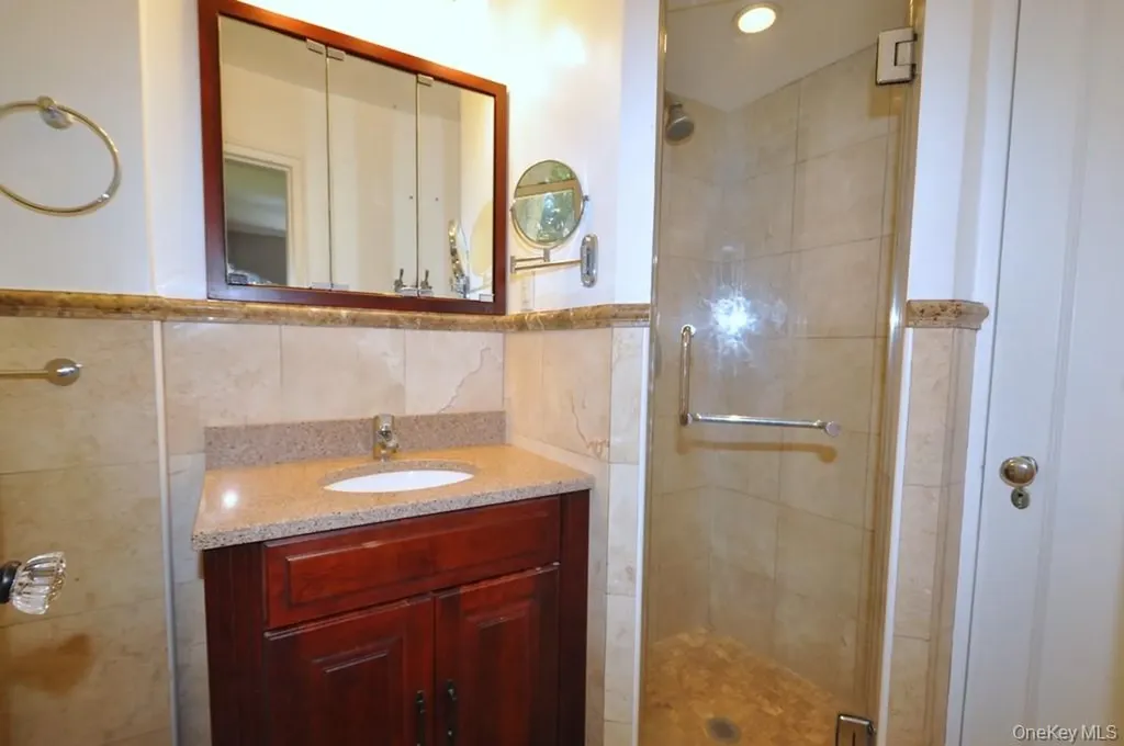 11 Sentry Place Scarsdale NY 10583