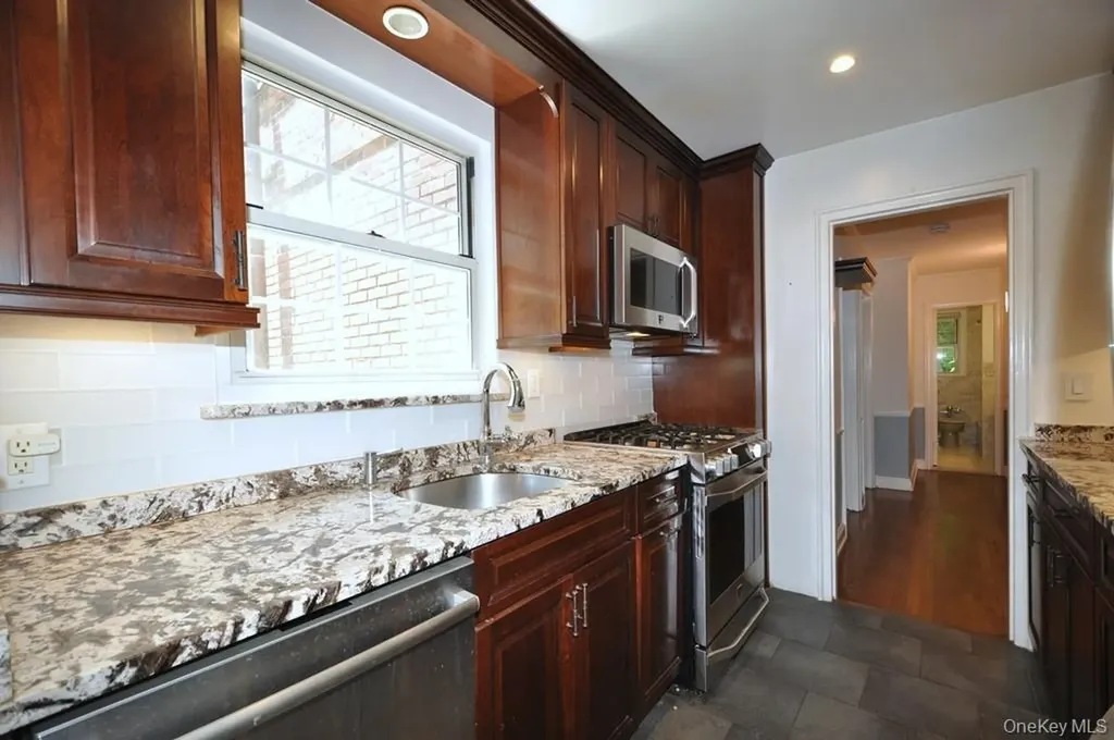11 Sentry Place Scarsdale NY 10583
