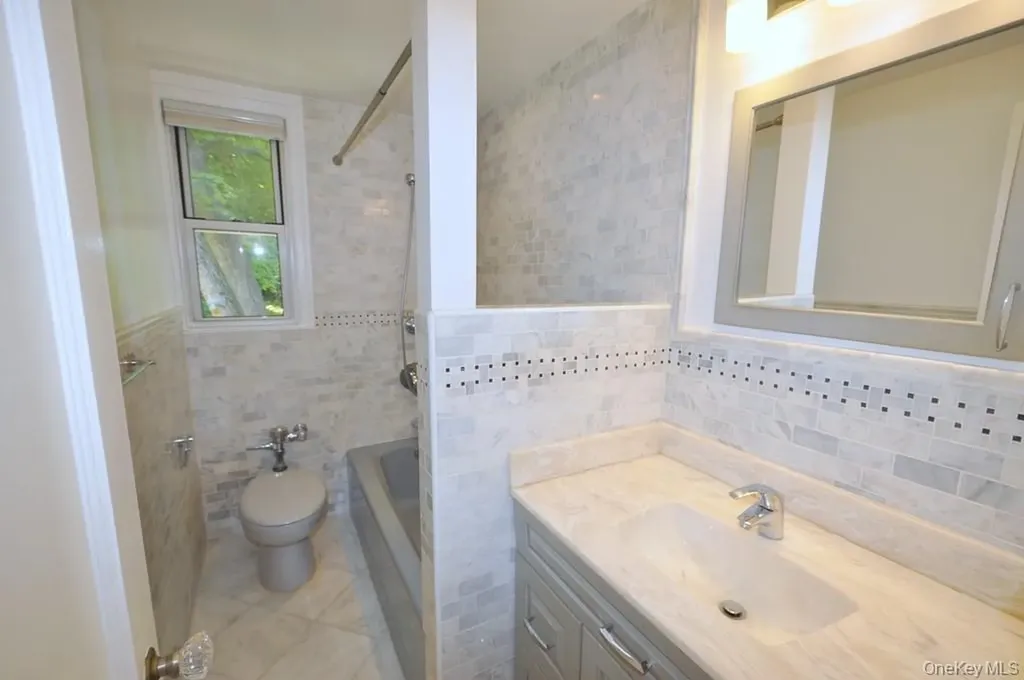 11 Sentry Place Scarsdale NY 10583