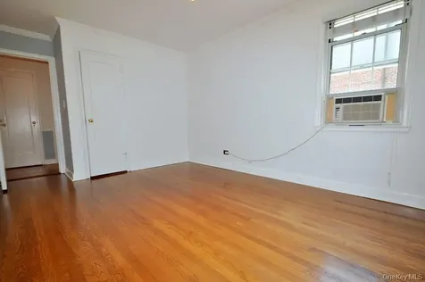 11 Sentry Place Scarsdale NY 10583