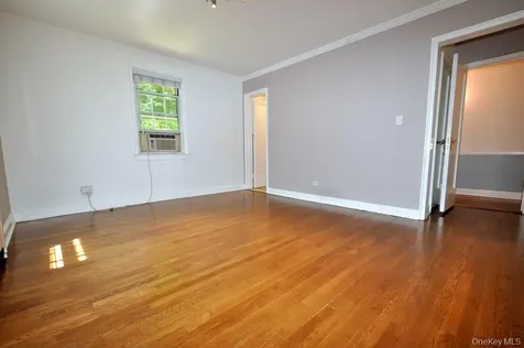 11 Sentry Place Scarsdale NY 10583