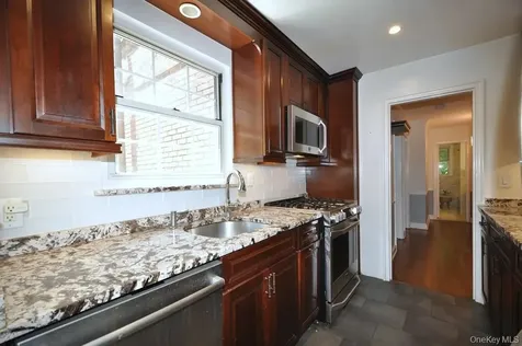 11 Sentry Place Scarsdale NY 10583