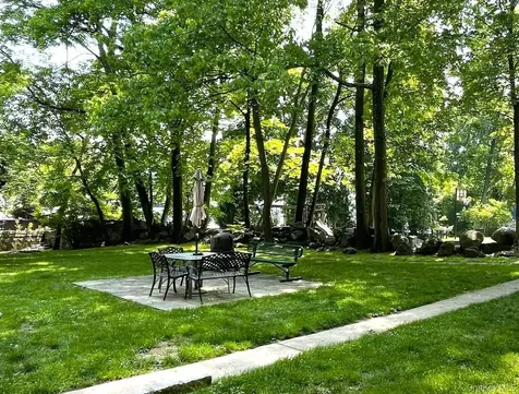 11 Sentry Place Scarsdale NY 10583
