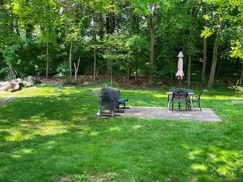 11 Sentry Place Scarsdale NY 10583