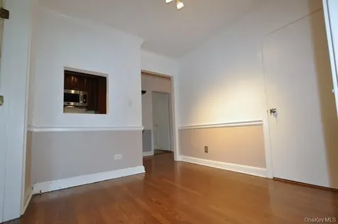 11 Sentry Place Scarsdale NY 10583