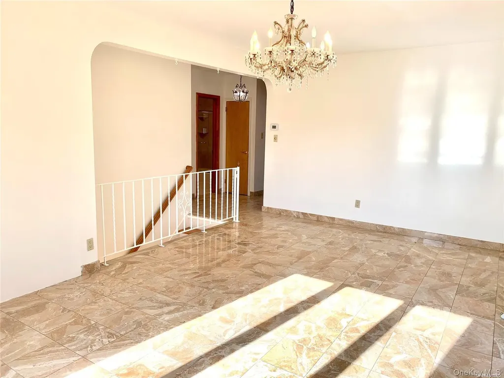 10-07 147th Street Whitestone NY 11357