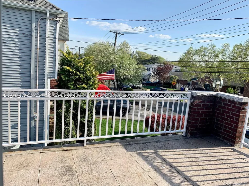 10-07 147th Street Whitestone NY 11357