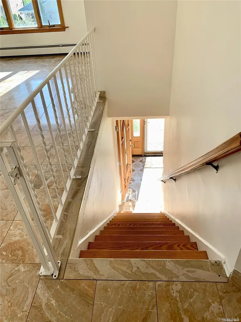 10-07 147th Street Whitestone NY 11357