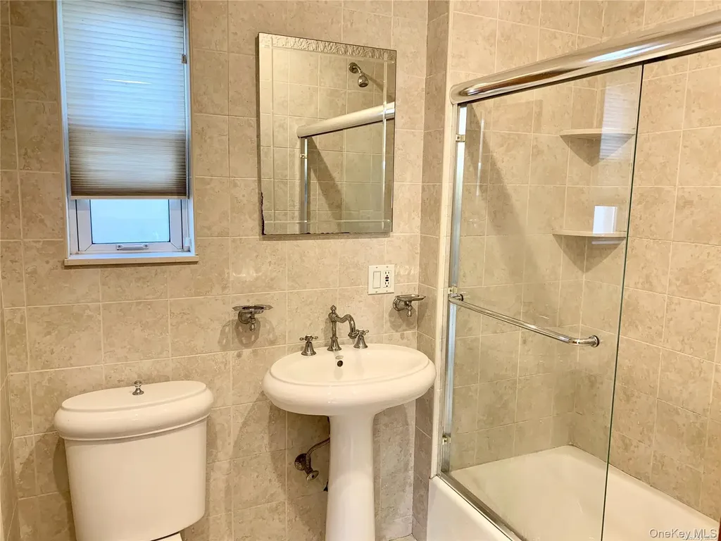 10-07 147th Street Whitestone NY 11357