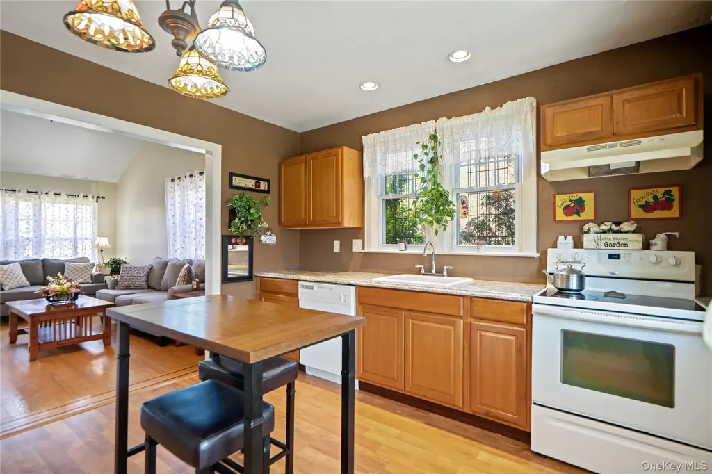 53 Alder Drive Mastic Beach NY 11951