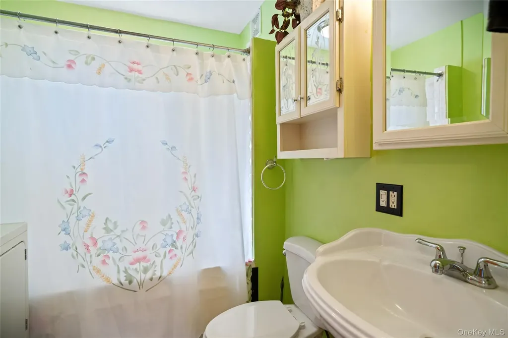 53 Alder Drive Mastic Beach NY 11951