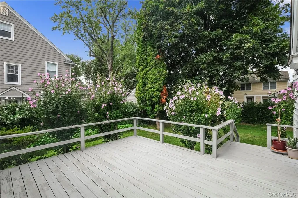 175 Webster Road Scarsdale NY 10583