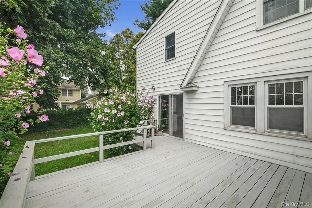 175 Webster Road Scarsdale NY 10583