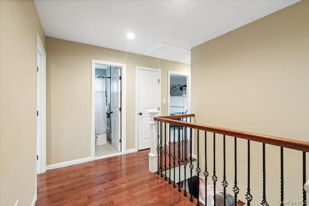 385 Grant Avenue Copiague NY 11726