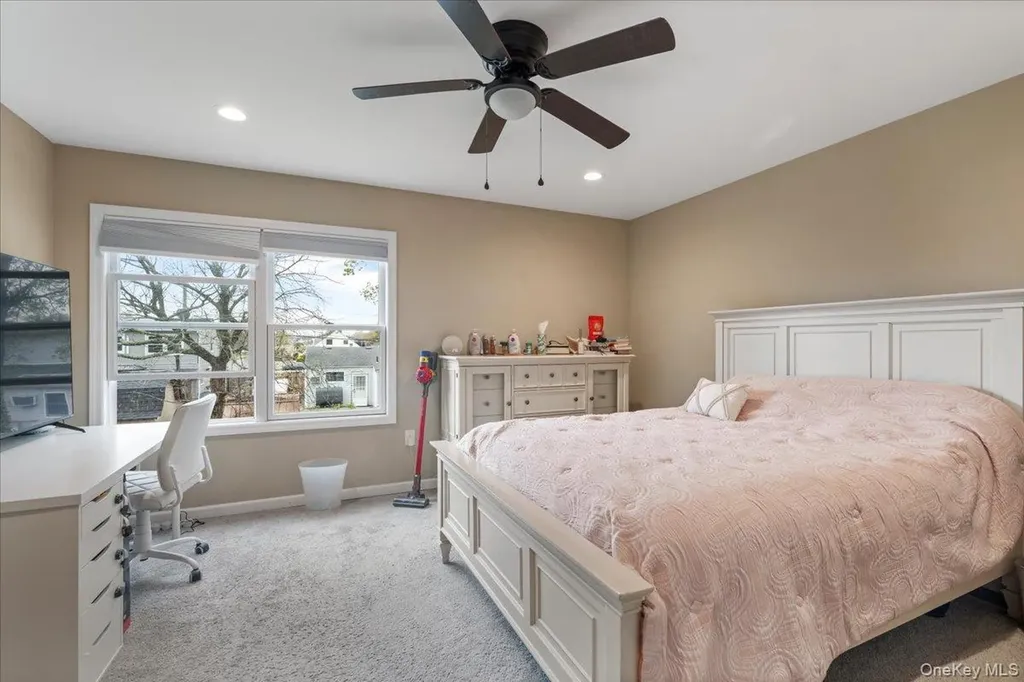 385 Grant Avenue Copiague NY 11726