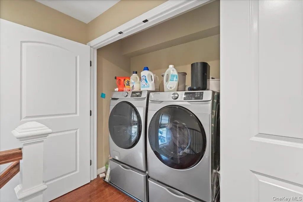 385 Grant Avenue Copiague NY 11726