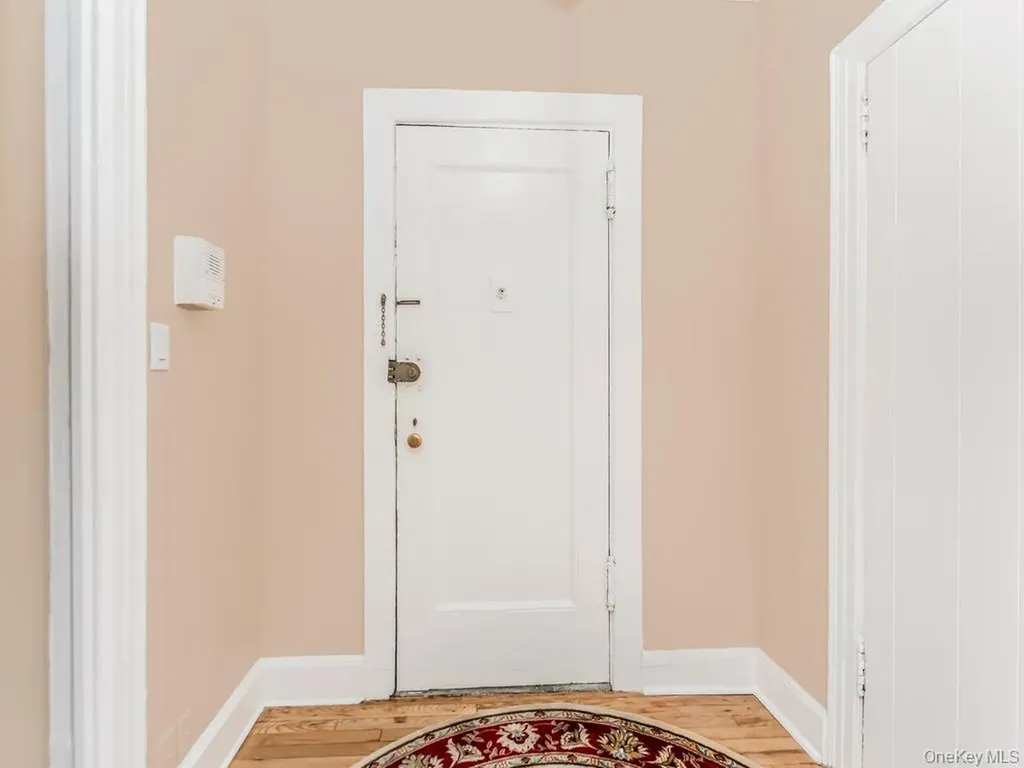 472 Gramatan Avenue Mount Vernon NY 10552