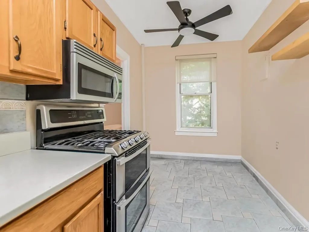 472 Gramatan Avenue Mount Vernon NY 10552