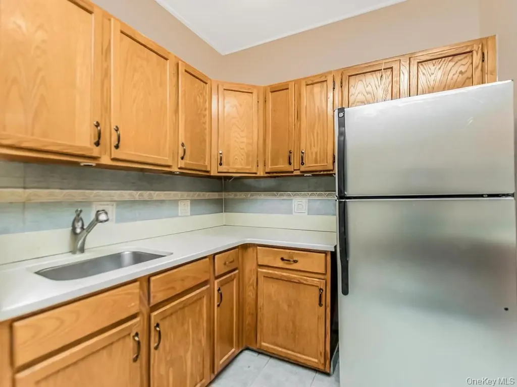472 Gramatan Avenue Mount Vernon NY 10552