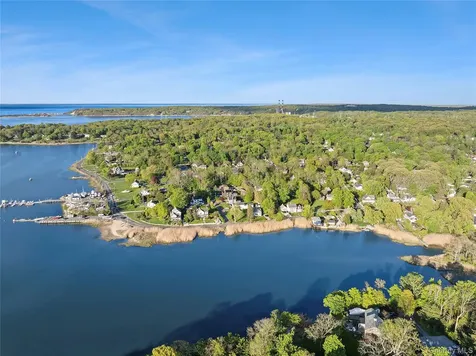45 Shore Road Setauket NY 11733