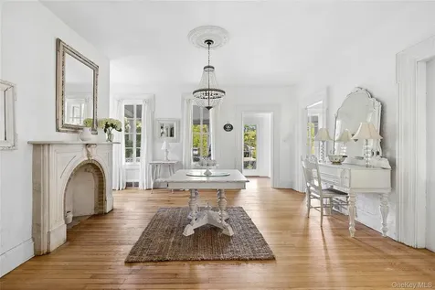 45 Shore Road Setauket NY 11733