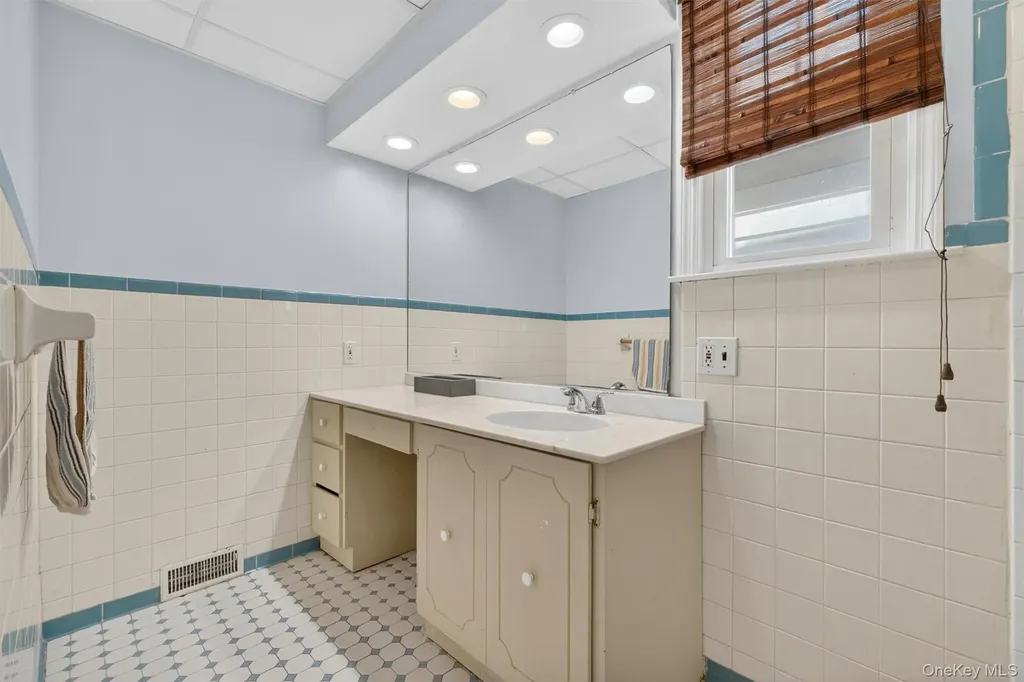 175 Seward Street Buchanan NY 10511