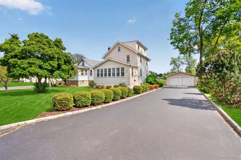 175 Seward Street Buchanan NY 10511