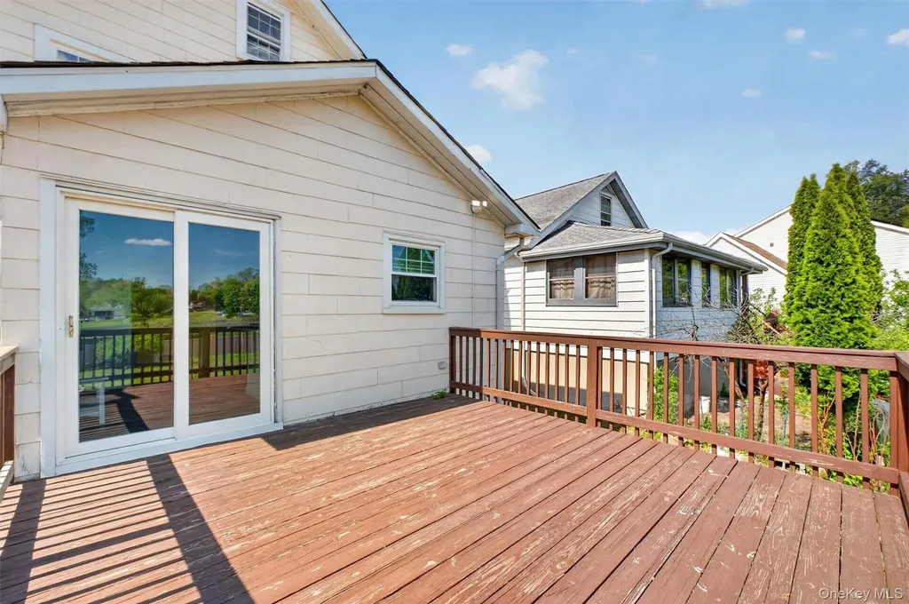 175 Seward Street Buchanan NY 10511