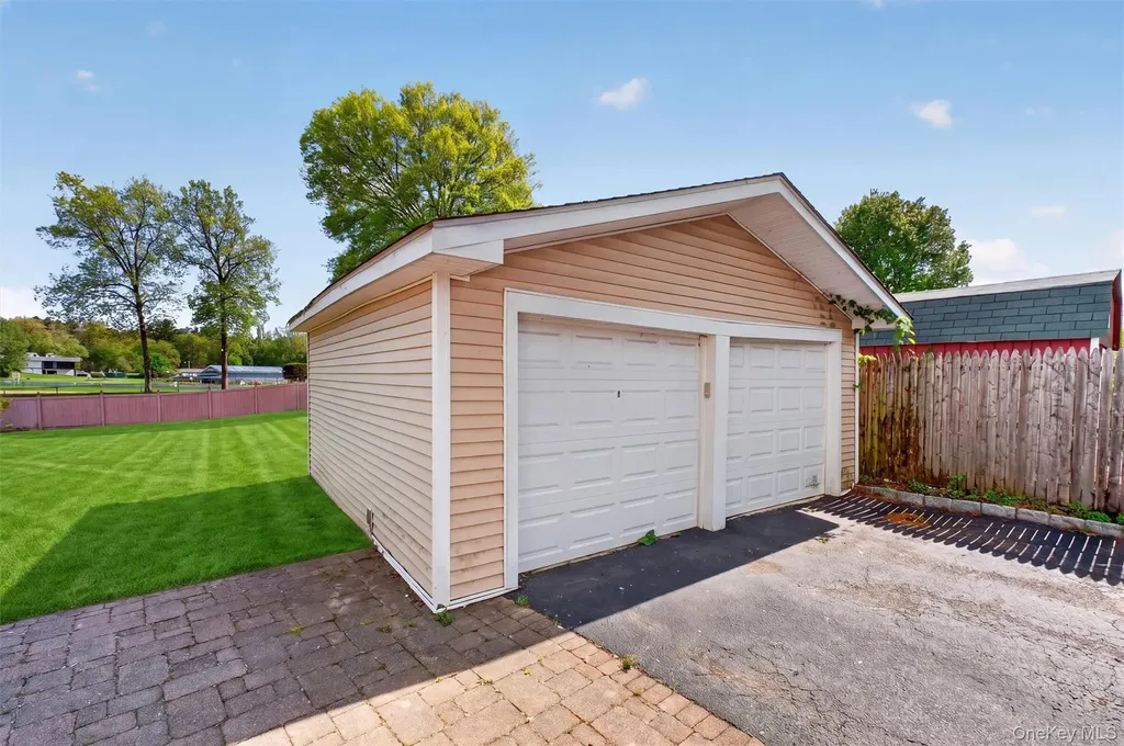 175 Seward Street Buchanan NY 10511